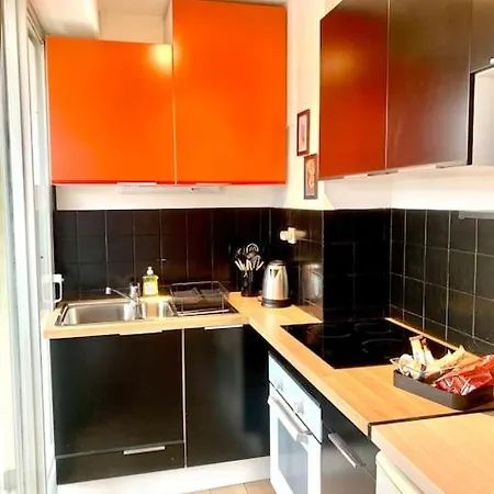 Lumineux Et Cosy, Avec Parking, 2 Mn Gare, 2mn Muse, 5mn Centre * Metz