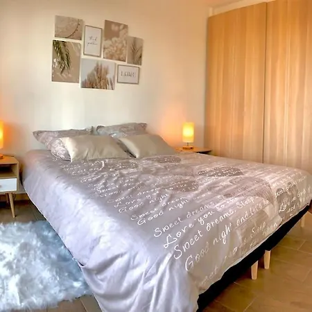 Apartment Lumineux Et Cosy, Avec Parking, 2 Mn Gare, 2mn Muse, 5mn Centre Metz